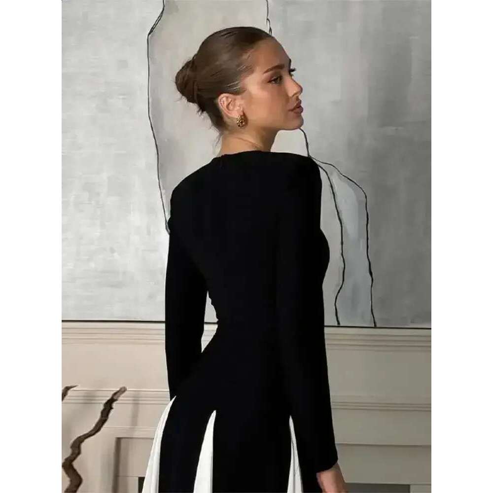 Elegant black and white ing Maxi dress for womens fashion Oneck long sleeved ultrathin evening gown 240809 designer bag