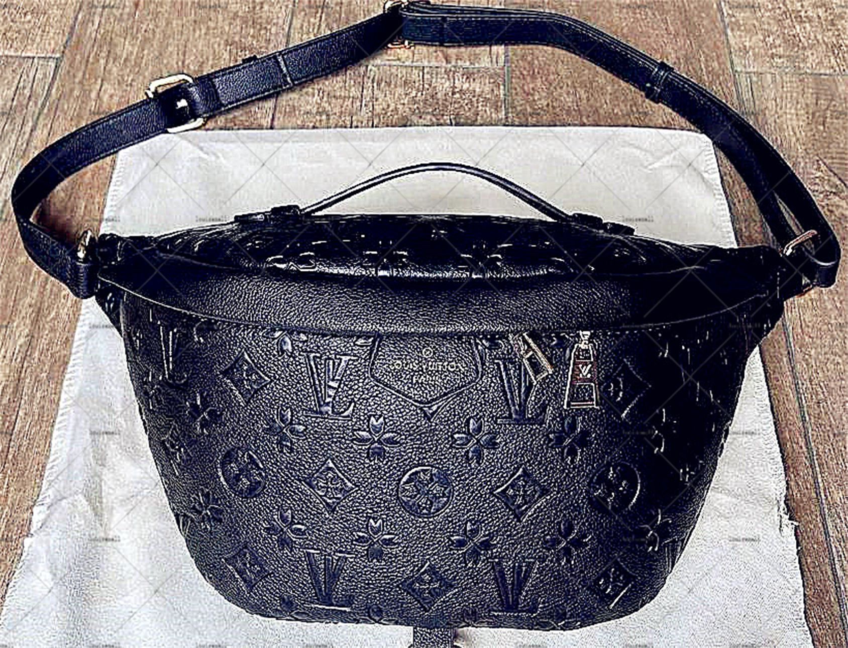 Classic Fashion Designer bag men Women Genuine Leather Waist Bags Purse Crossbody bag Cross Body Handbag Bumbag Chest Bag Brown Bum bag Fanny Pack Bag high quality hot