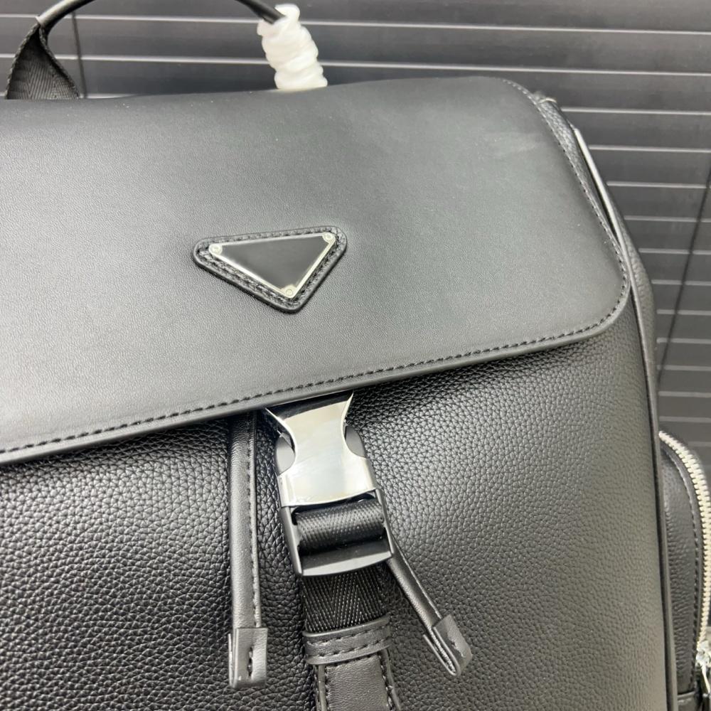 New Fashion Backpack Waterproof Men's Large Capacity Backpack Travel Bag Backpack Commuter Computer Bag Leisure