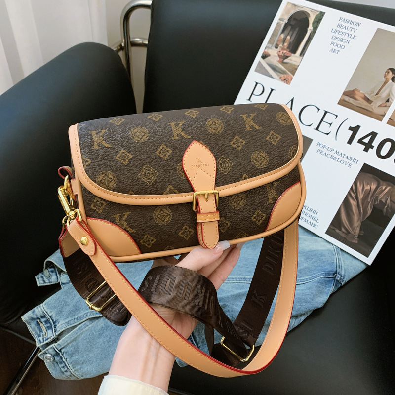 Free shipping Designer-Designed Crossbody Bag - Compact Geometric Print Shoulder Purse, Boho Chic Mini Tote