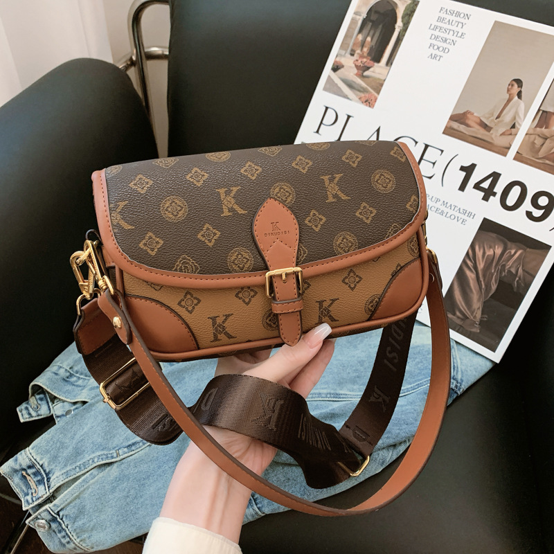 Free shipping Designer-Designed Crossbody Bag - Compact Geometric Print Shoulder Purse, Boho Chic Mini Tote