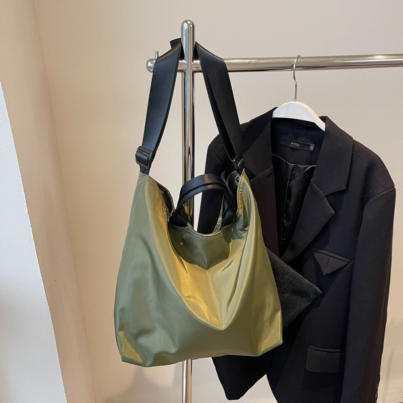 Large capacity nylon fashionable women's simple and versatile Oxford cloth tote bag, hand-held single shoulder crossbody bag
