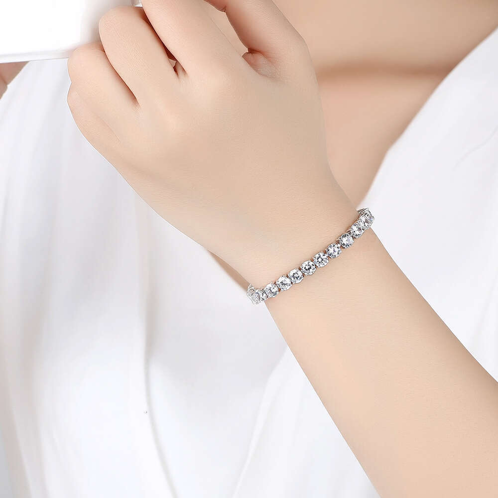 Designer bracelet moissanite and diamond chain hip-hop bracelet for women men jewelry gift.