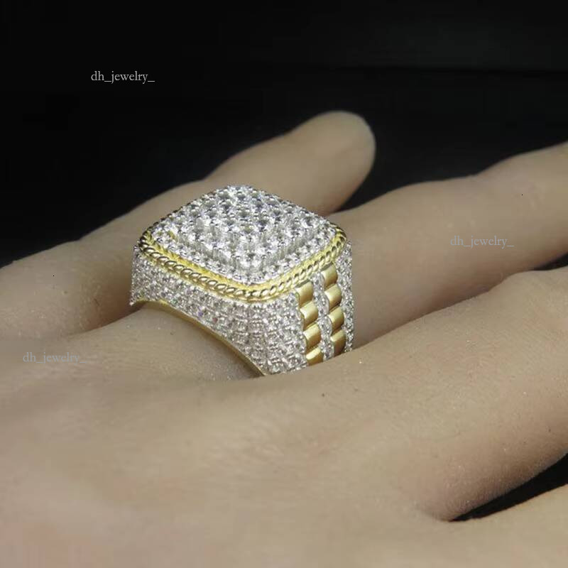 Huitan New Arrival Jewelry Crystal Rhinestone Exaggerated Full Zircon Wedding Iced Out Gold Plated Mens Dia Ring