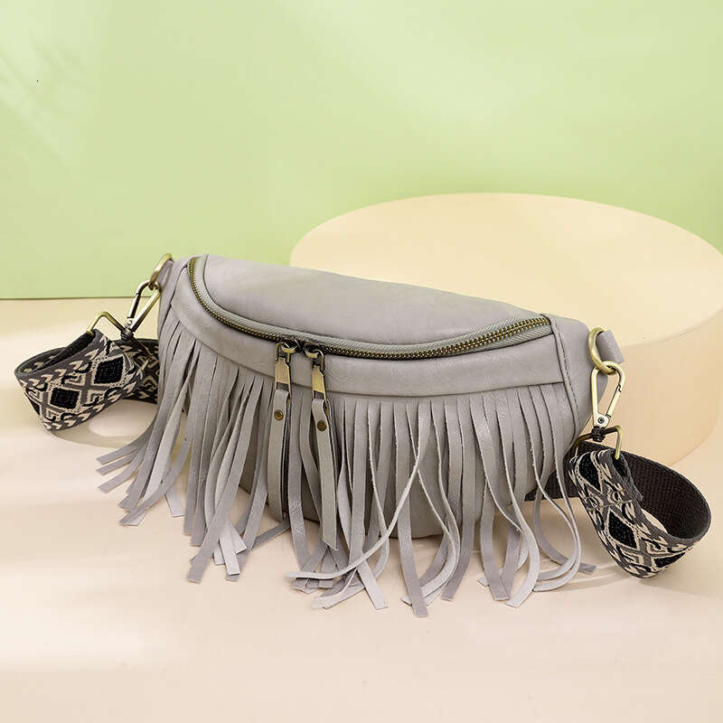 Summer new tassel crossbody bag shoulder bag 3D waist bag Detachable tassel for fashionable retro daily travel