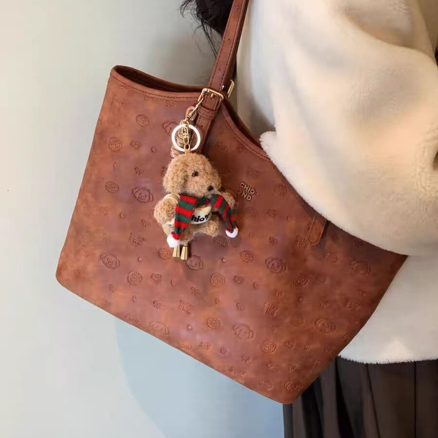 Bread Dog Happy Party Tote Women's Large Capacity Brown Handheld Shoulder Bag 2025 New Edition
