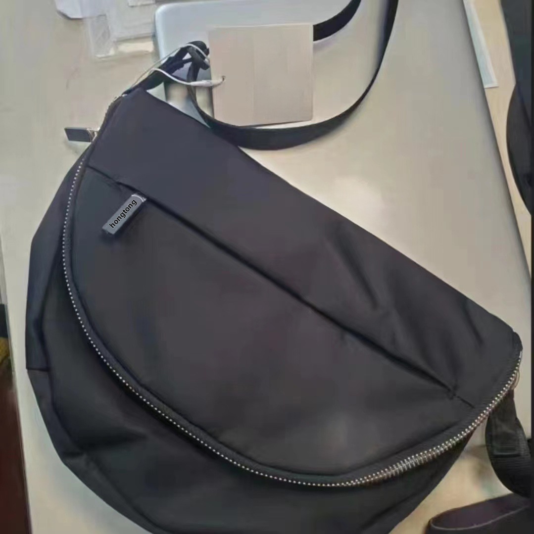 outdoor yoga bag sports gym bags women large capacity daily recreation cross body athletic backpack day packs size 22*14.5
