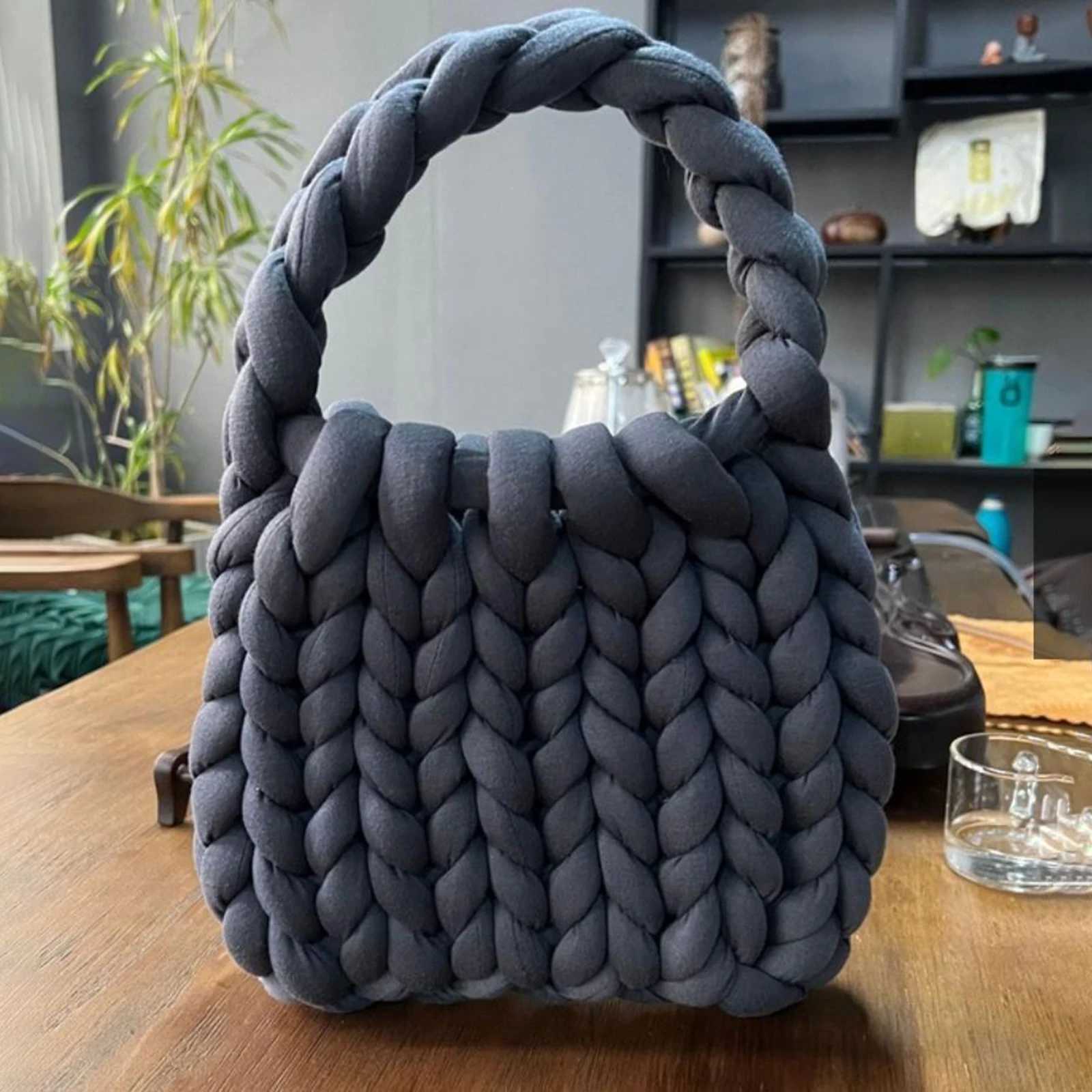 Women Crochet Bag Handbag Woven Chunky Shoulder Bag for Spring SummerWomen Shoulder Bag Handbag Beach Travel Underarm Bag W250517