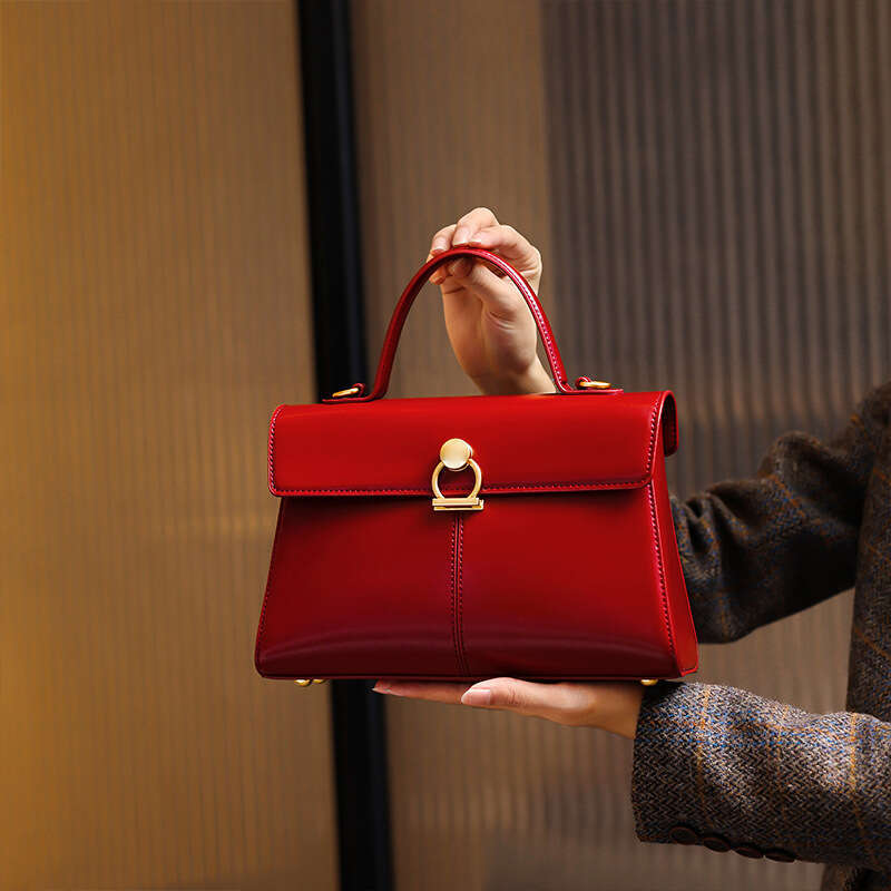 Women's Bags Designer And High-End Red Hand-Held Mailman Large Capacity Bridal Wedding Bag, Niche Commuting Crossbody Bag