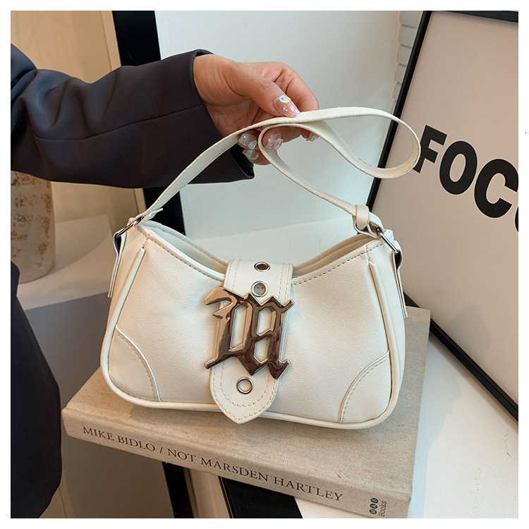 Advanced matte stick armpit for women 2025 new handheld French niche fashion single shoulder crossbody bag