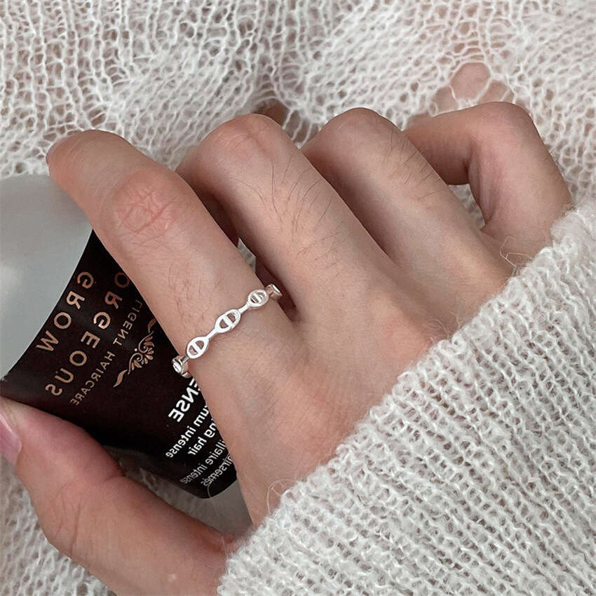 New Korean pure silver with that won't fade for women, featuring niche Instagram style and a high-end feel. The ring has an adjustable opening