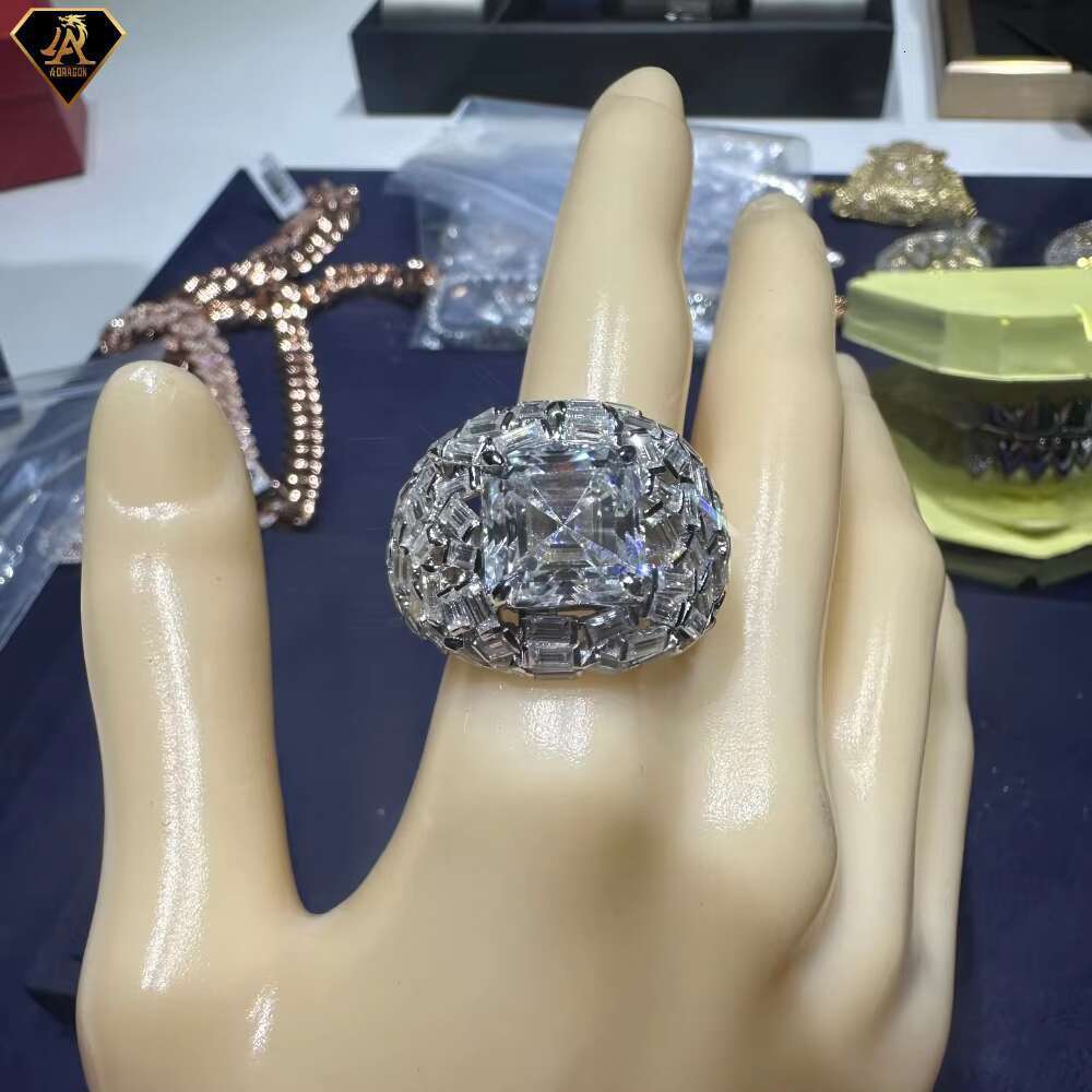 Fashionable hip-hop silver gold-plated ring, equipped with VVS ice out silica men's and women's GRA certificates