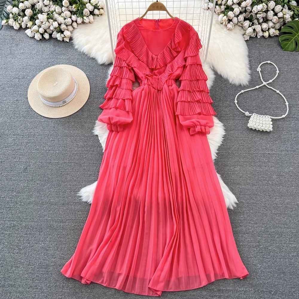 High end temperament dress womens 2025 spring new style niche elegant long skirt waist cinched ruffle edge patchwork pleated skirt