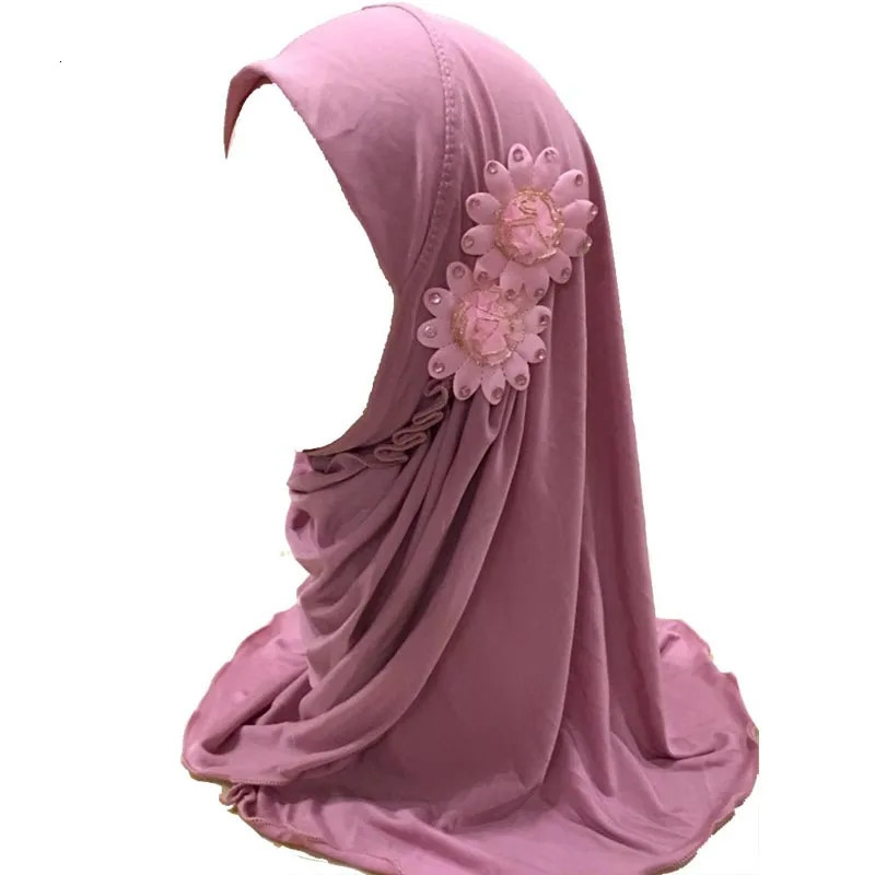 Muslim Hijab Floral Lace Head Scarf Islamic Arab Shawls Wrap with Flowers Rhinestones for Girls 250517