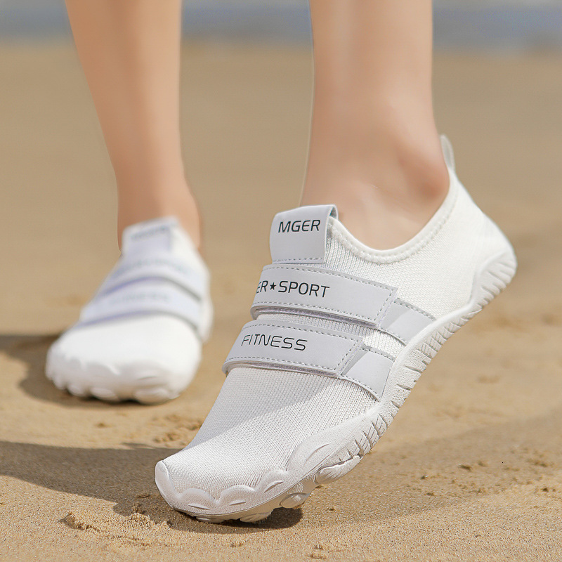 Outdoor beach men's and women's swimming, diving, wading, couple's anti slip river track shoes, designer hiking five finger fitness hik