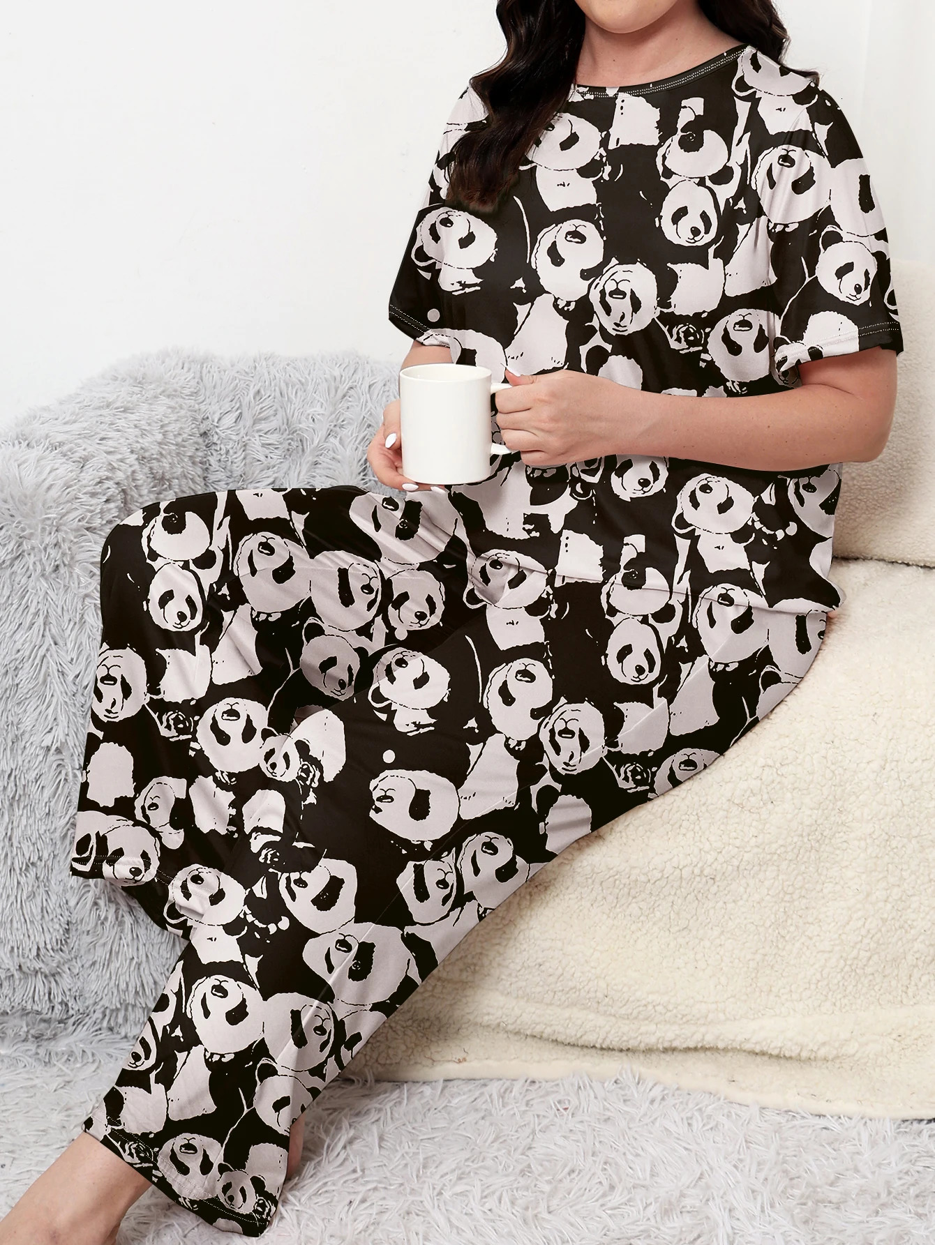 Plus size pajama set short sleeves and long pants panda patterned home clothing can be worn with milk silk material externally 250513Z
