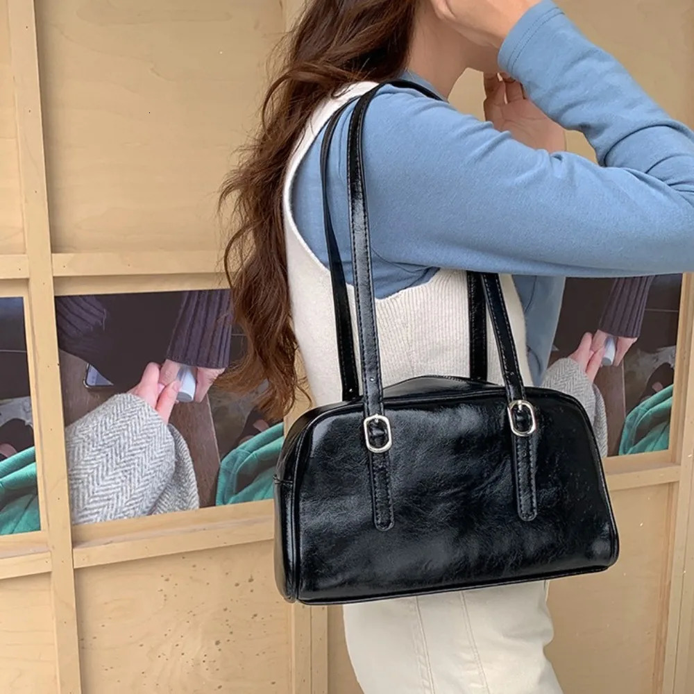 Trendy PU Leather Boston Bag Retro Casual Shoulder Bag Korean Style Tote Underarm Bag Lady 250515