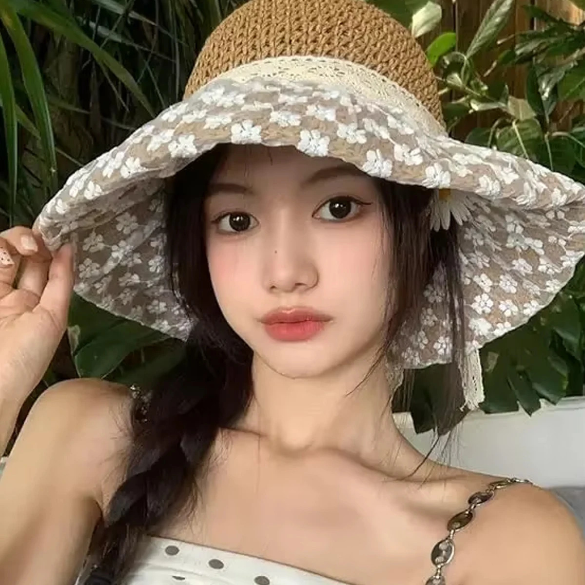Wide Brim Sun Protection Straw Bucket Hat for Women Hand Woven Floral Lace Straw Hat Perfect For Beach Travel 250516