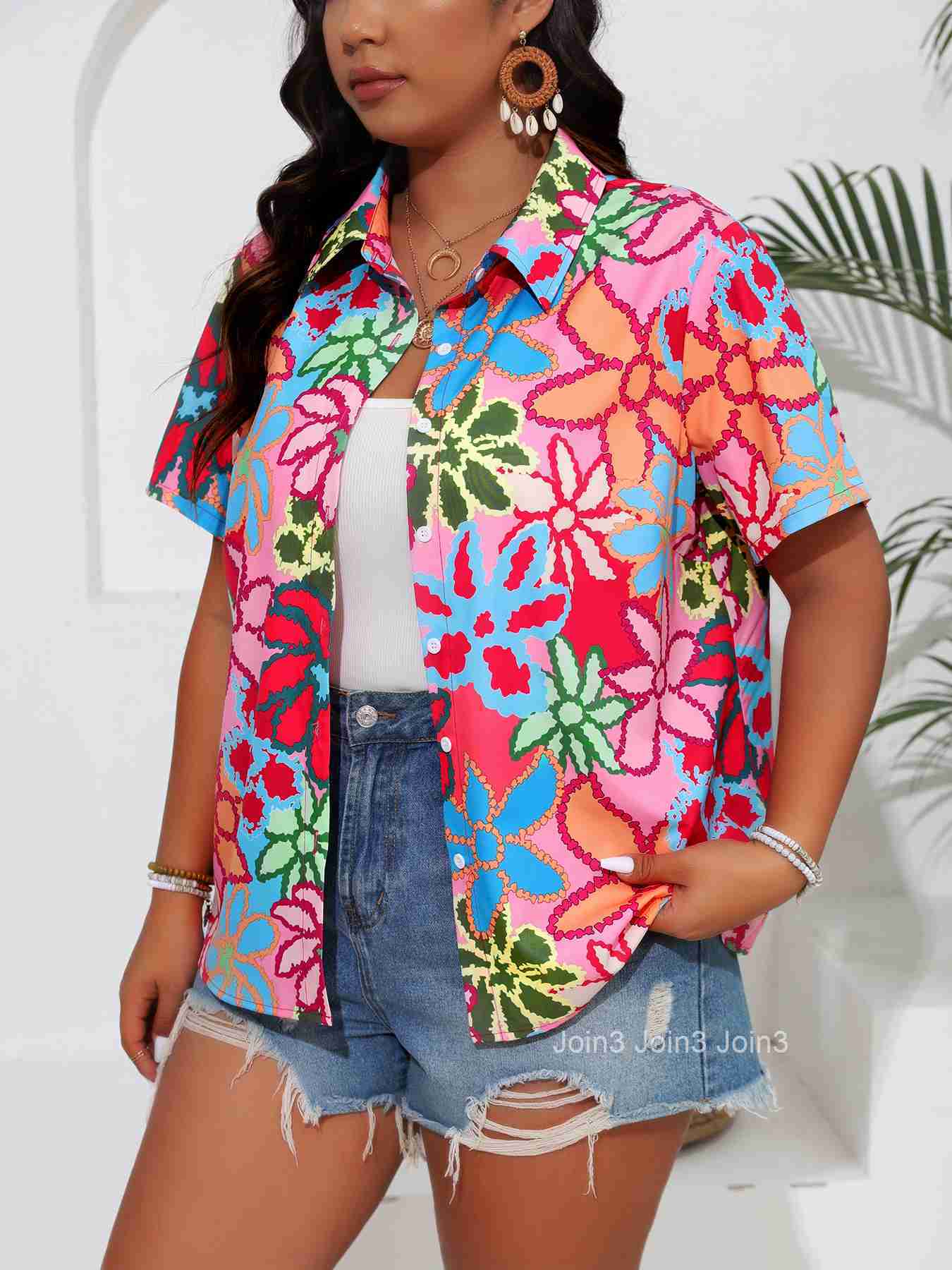 Large Size Womens Summer Soft and Cool Digital Printed Buckle Style Short Sleeved Shirt