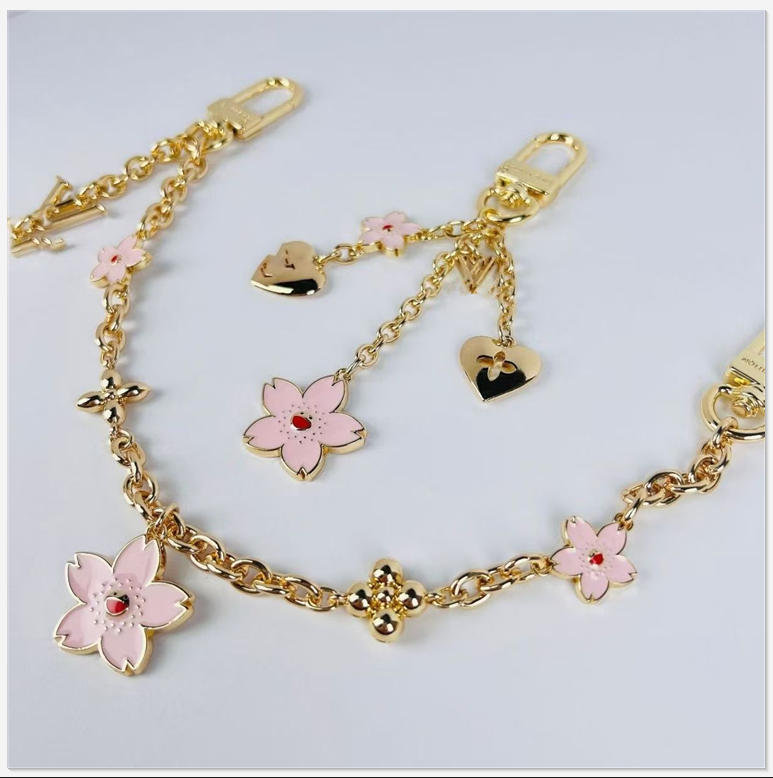 2025 New Sakura Keychain Bag Accessories Fashion Matching Panda keychain pendant accessories