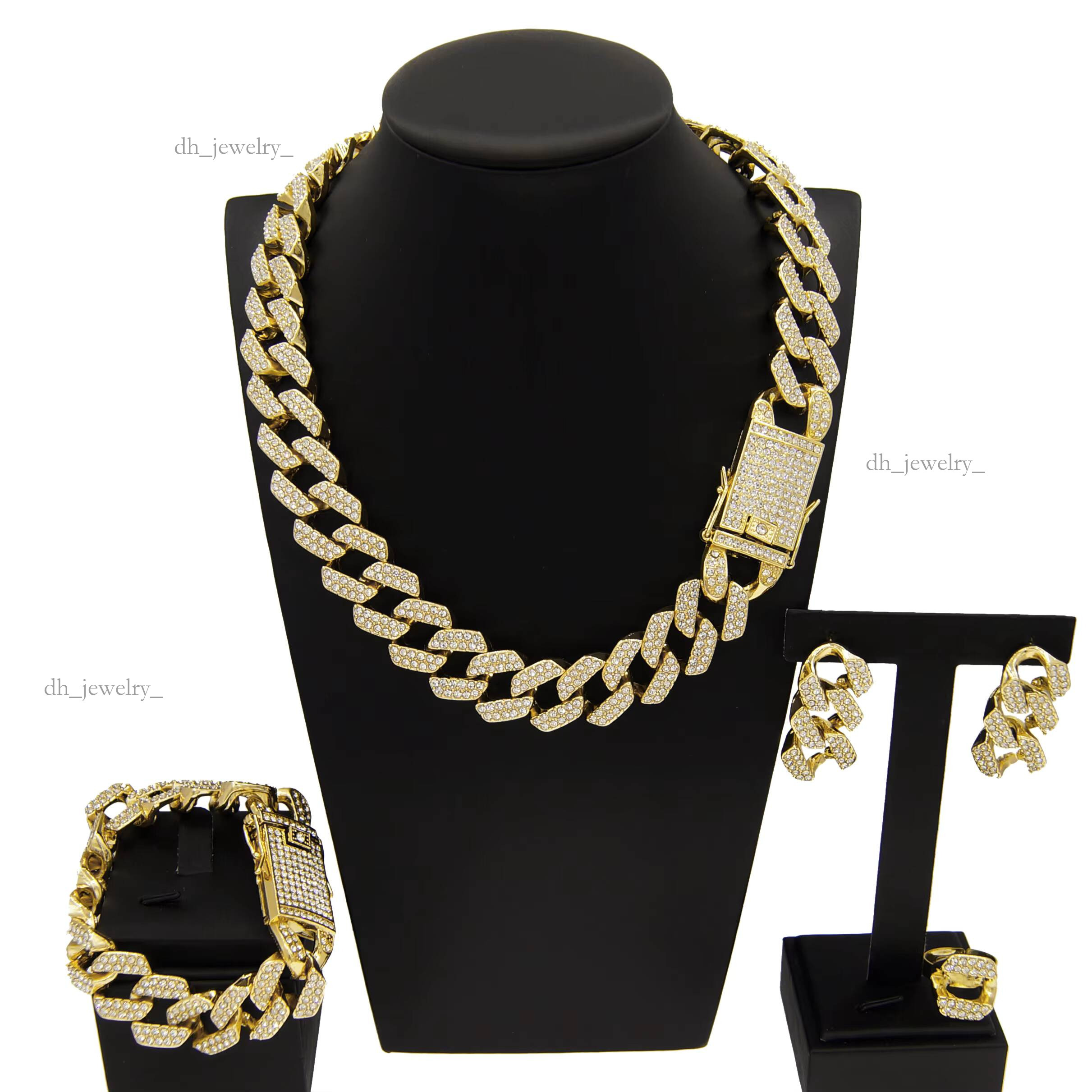 Zhuerrui Gold Dubai Engagement African Luxurious Jewelry Italian Pretty Jewellery Cuban Chain Hip Hop for Men and Women 20MM