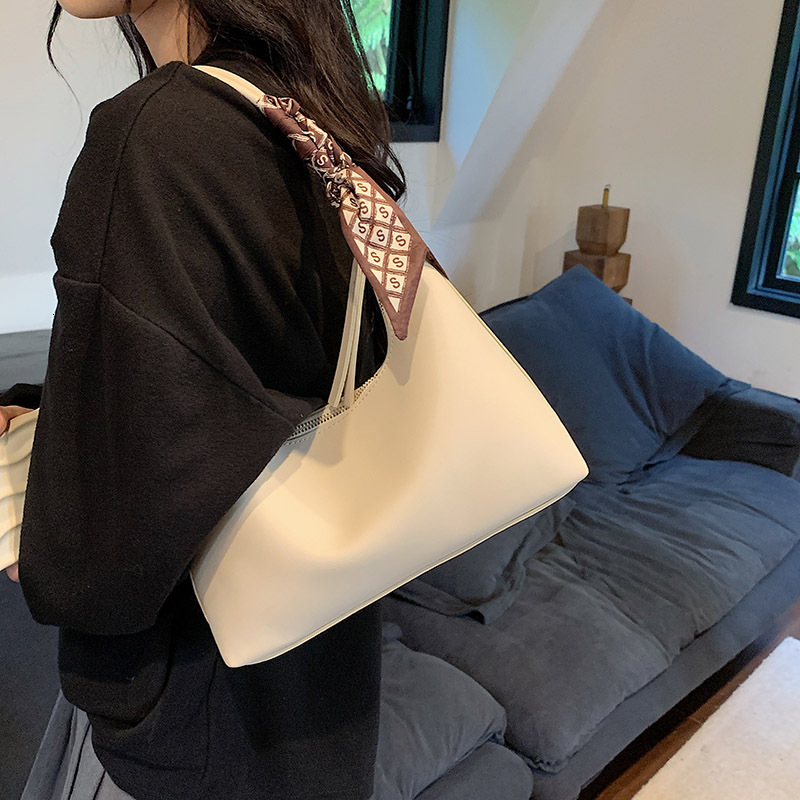 Versatile Western style Small for Women 2023 New Simple Texture Underarm Fashion Casual Shoulder Bag