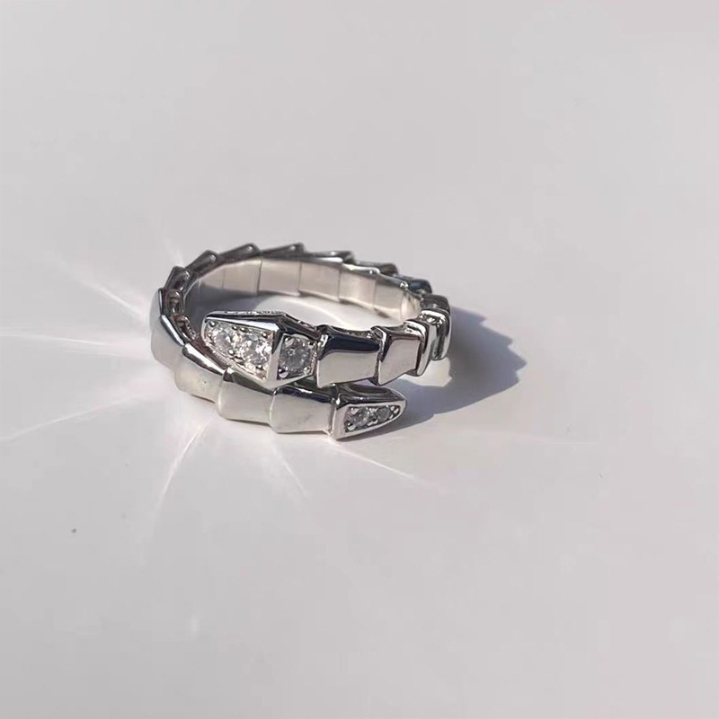 Designer enamel plain ring; spirit snake open ring small group high-end sense of male and female couple rings