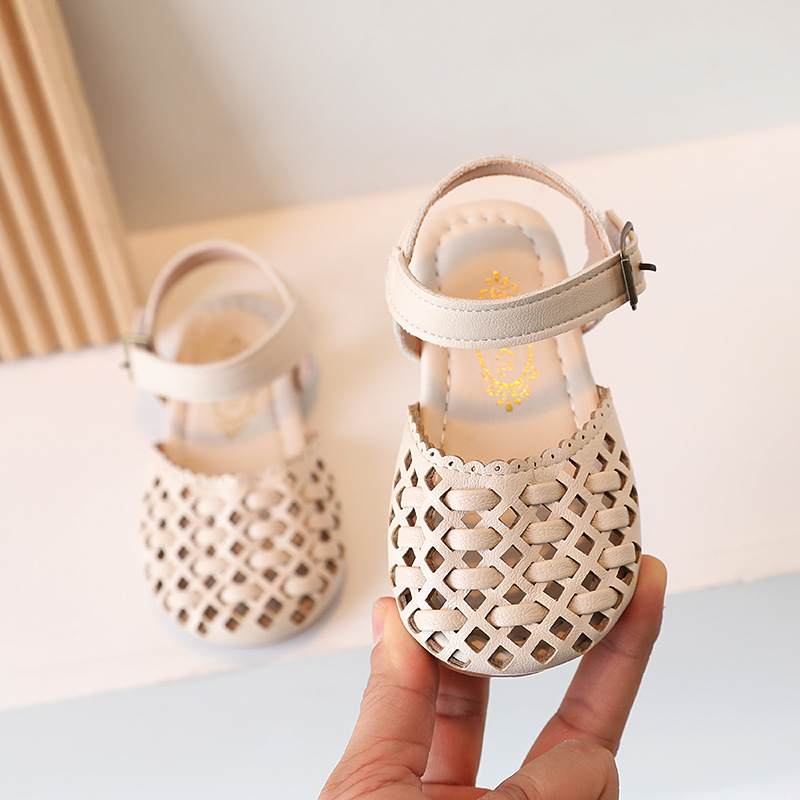 Kids Summer Sandals New Children's Sandals Girls Woven Hollow Fashion Princess Shoes Cutefeet Anti-kicking Flat Soft Bottom Baby Toddler Sandals 