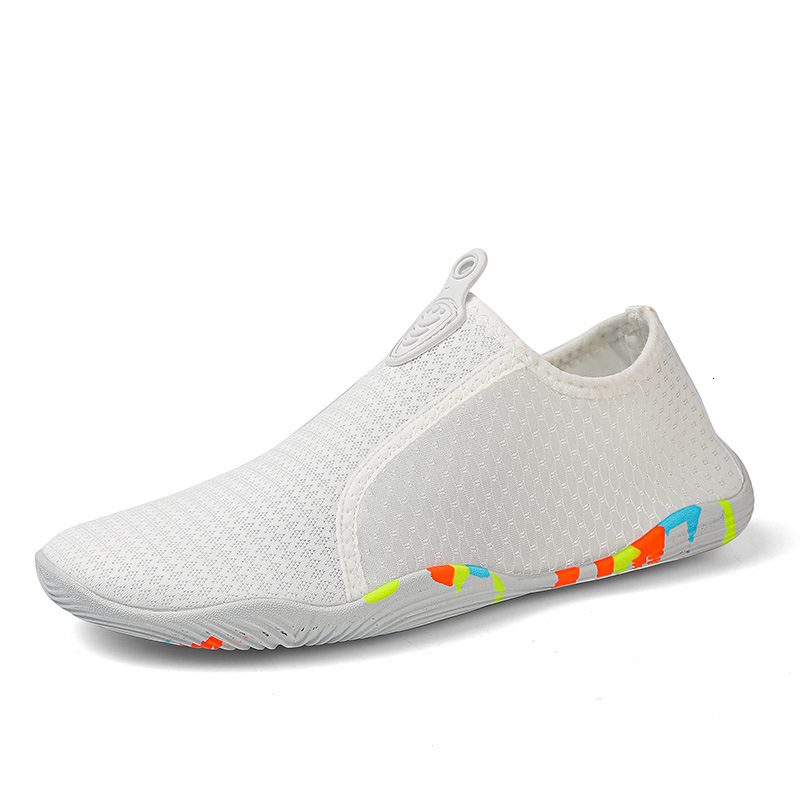 Fitness swimming and diving shoes, outdoor beach soft soled river seeking shoes, designer barefoot snorkeling and wading shoes