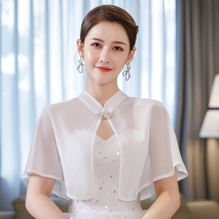 K742 Spring and summer chiffon shawl multi-color ladies wedding dress cheongsam short cape diamond button thin anti-sun photography wholesale