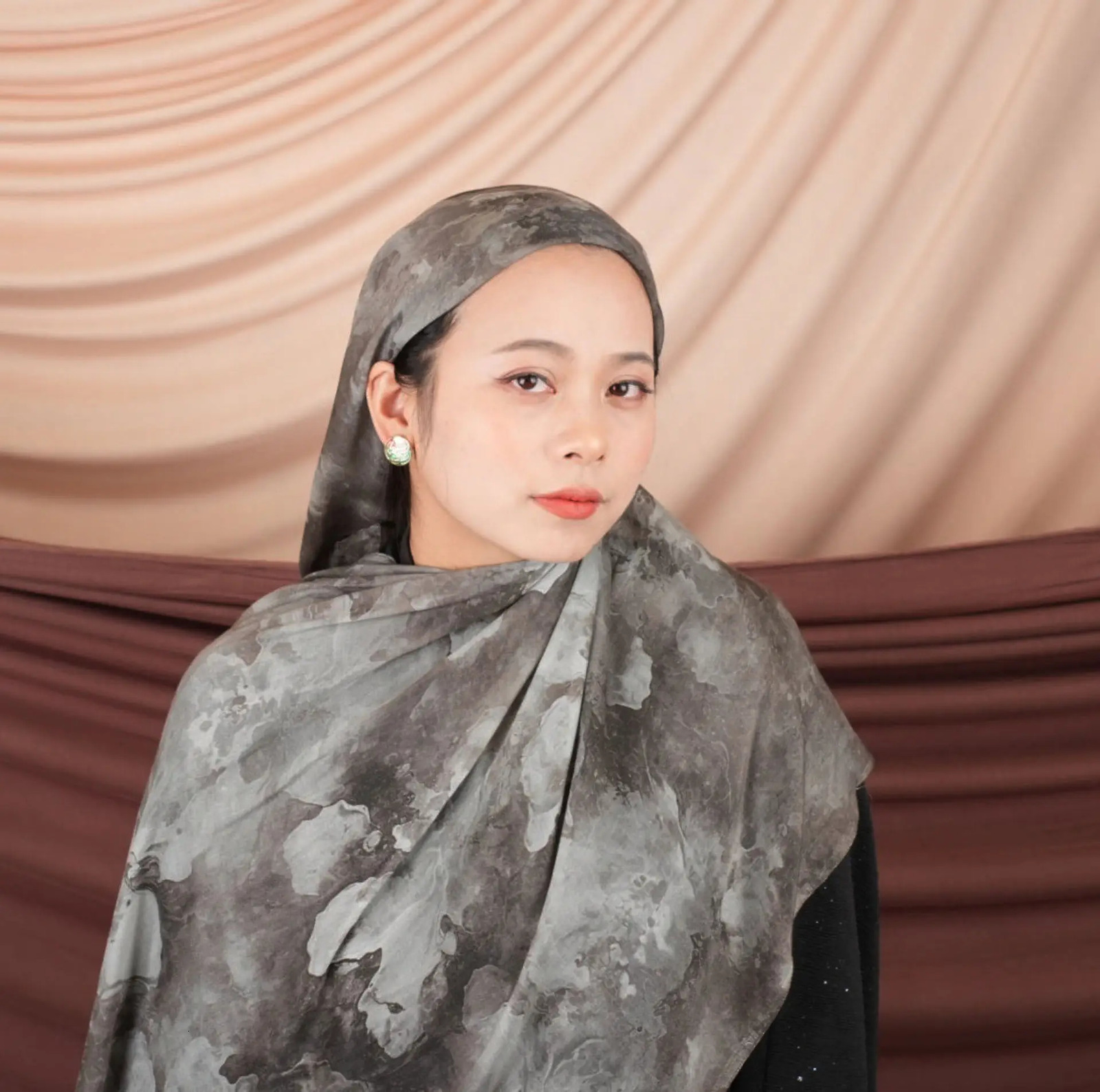 Fashion Watercolour Floral Printed Hijab Modal Breathable Soft Cotton Rayon Viscose Woven Muslim Women Shawl Scarf 250517
