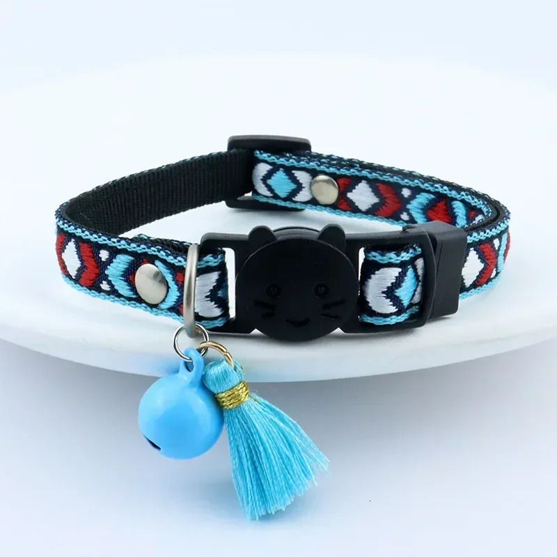 Adjustable cat collar with tassels and bells embellished pet collar colorful plaid jacquard pattern for cat and dog collars 250517