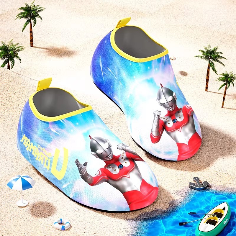 Children's beach new style boys and girls swimming in the sea tight shoes socks designer fashionable daily river crossing sandals