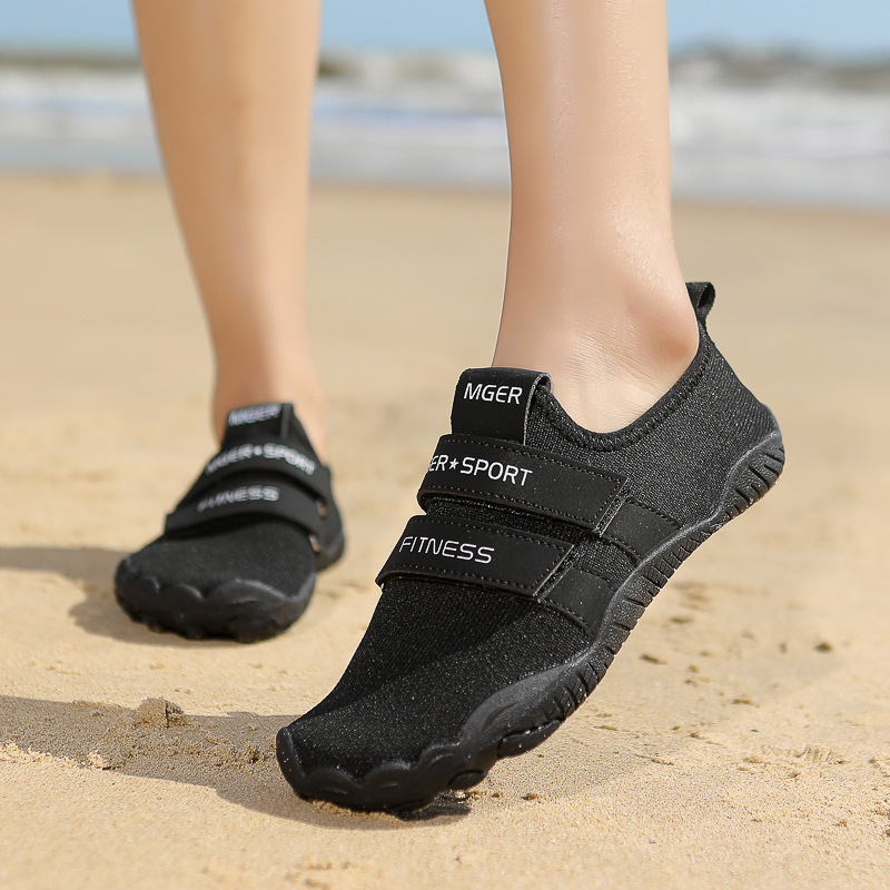 Outdoor beach men's and women's swimming, diving, wading, couple's anti slip river track shoes, designer hiking five finger fitness hik