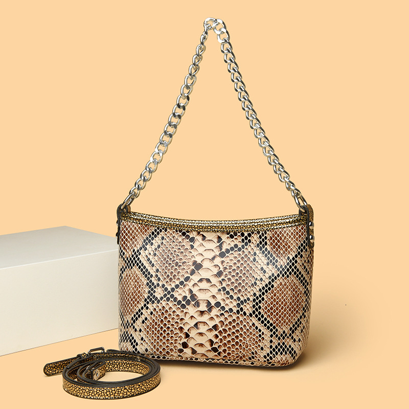Advanced feeling gradually changing color snake skin pattern small square 2025 new fashionable niche chain bucket genuine leather women's bag tre