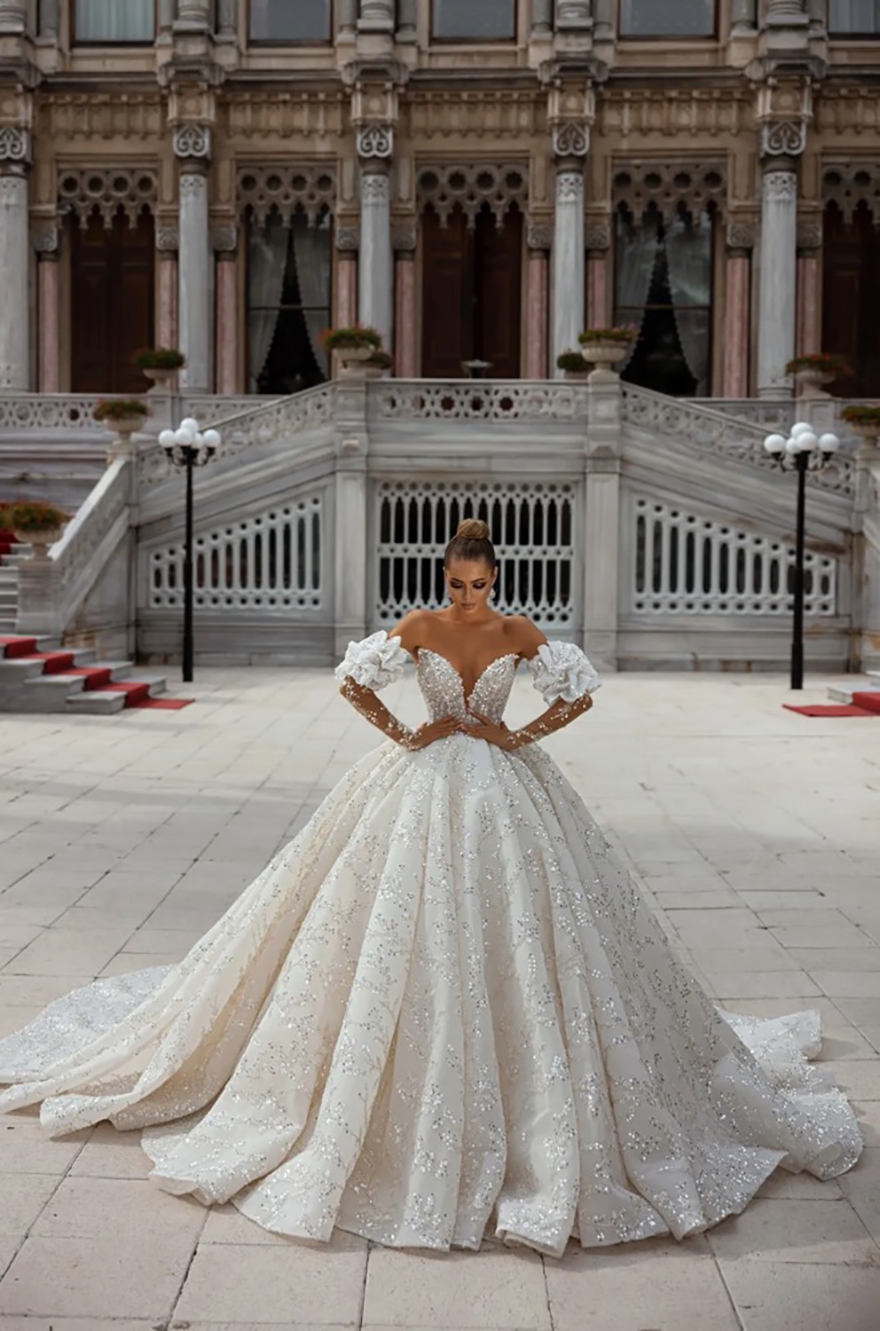 Stunning Beading sequined Pearls Sweetheart Ball Gown Wedding Dress Delicate Appliques Lace Off Shoulder Puff Sleeves Bridal Gowns 2025