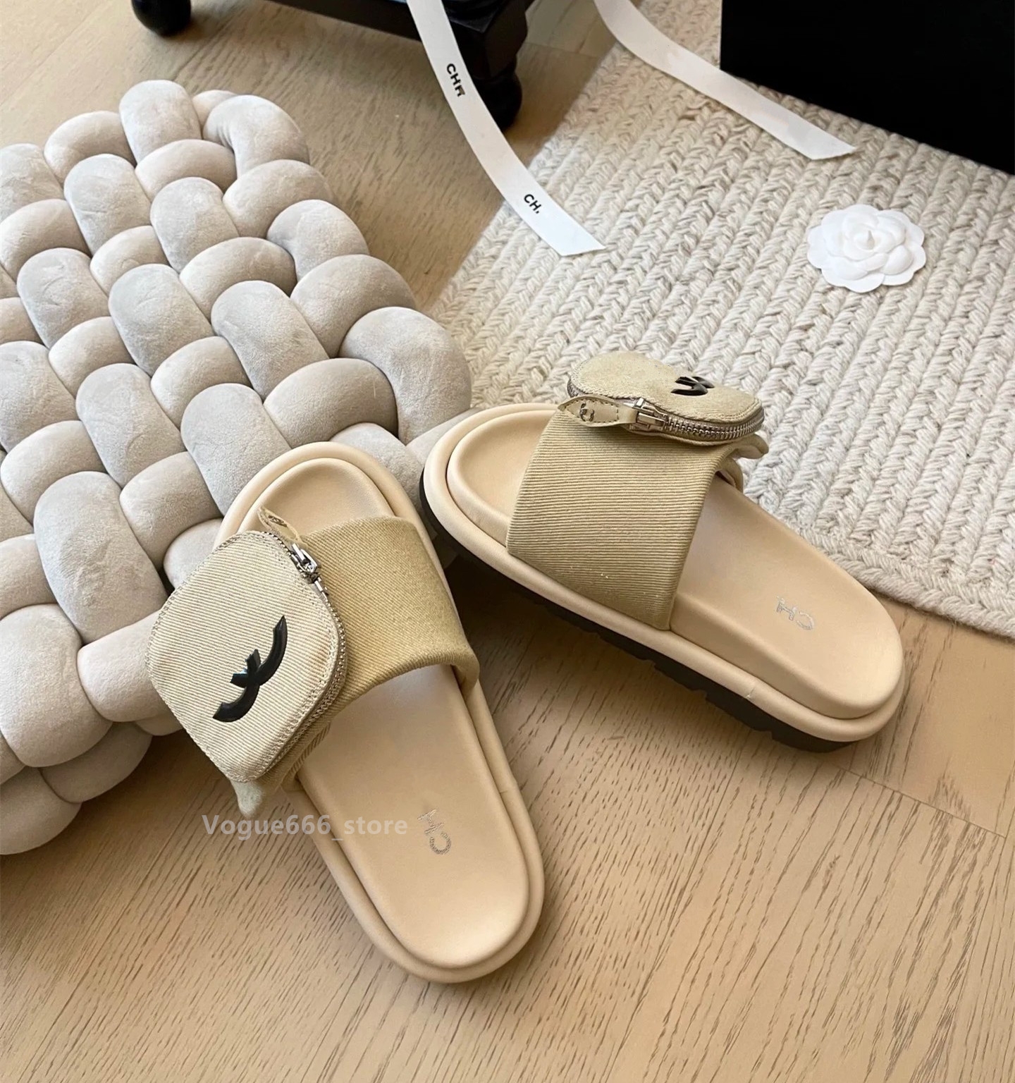 2025 New Women's Sandals Luxury Designer Vintage Calfskin Leather Denim Platform Slippers Casual Summer Beach Roman Flip-Flops Mule Shoes chan Slide Hook&Loop cd