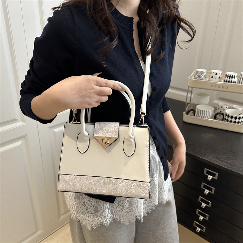 New lock buckle fashionable splicing texture 2025 women's large capacity simple and stylish single shoulder diagonal cross hand-held small square