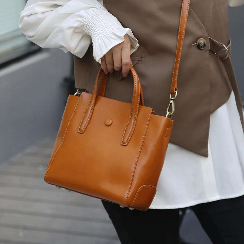 Tote Bag Fashionable And Simple Shoulder Crossbody Versatile New Leather Vertical Handbag For Women Tote Bag KQ