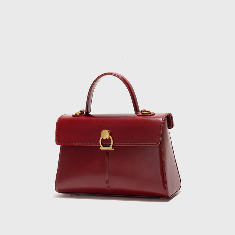 Women's Bags Designer And High-End Red Hand-Held Mailman Large Capacity Bridal Wedding Bag, Niche Commuting Crossbody Bag