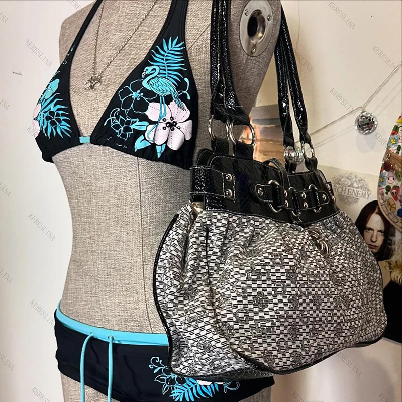 Y2k Vintage Flower Pattern Bikini Set Swimsuit Women Halter Triangle Lace Up Shorts Sexy Chic Split Bathing Suit 250516