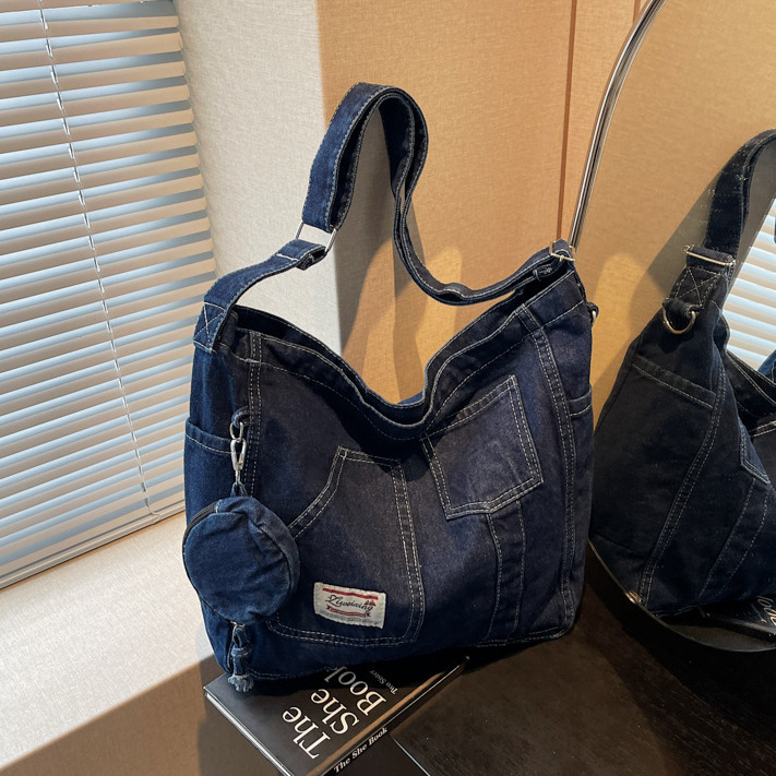 Free Shipping Designer Bag Women's Large Capacity Denim Bag New Fashionable Commuting Handbag Casual Multifunctional Crossbody Bag Shopping Bag