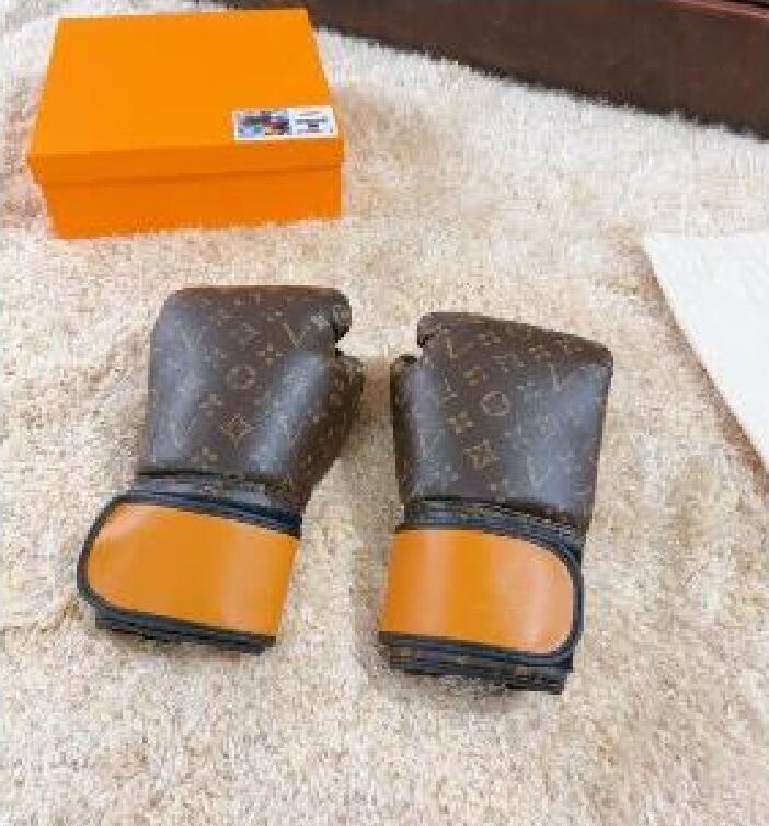 Fashion Classic Hom… - image