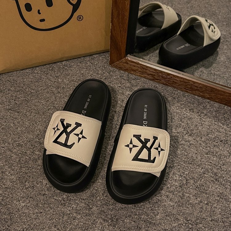 Hot sale slides designer Slippers for womans flat sandals 2025 new fashion letter slippers outdoor Indoor holiday women shoes free shipping size 35-40
