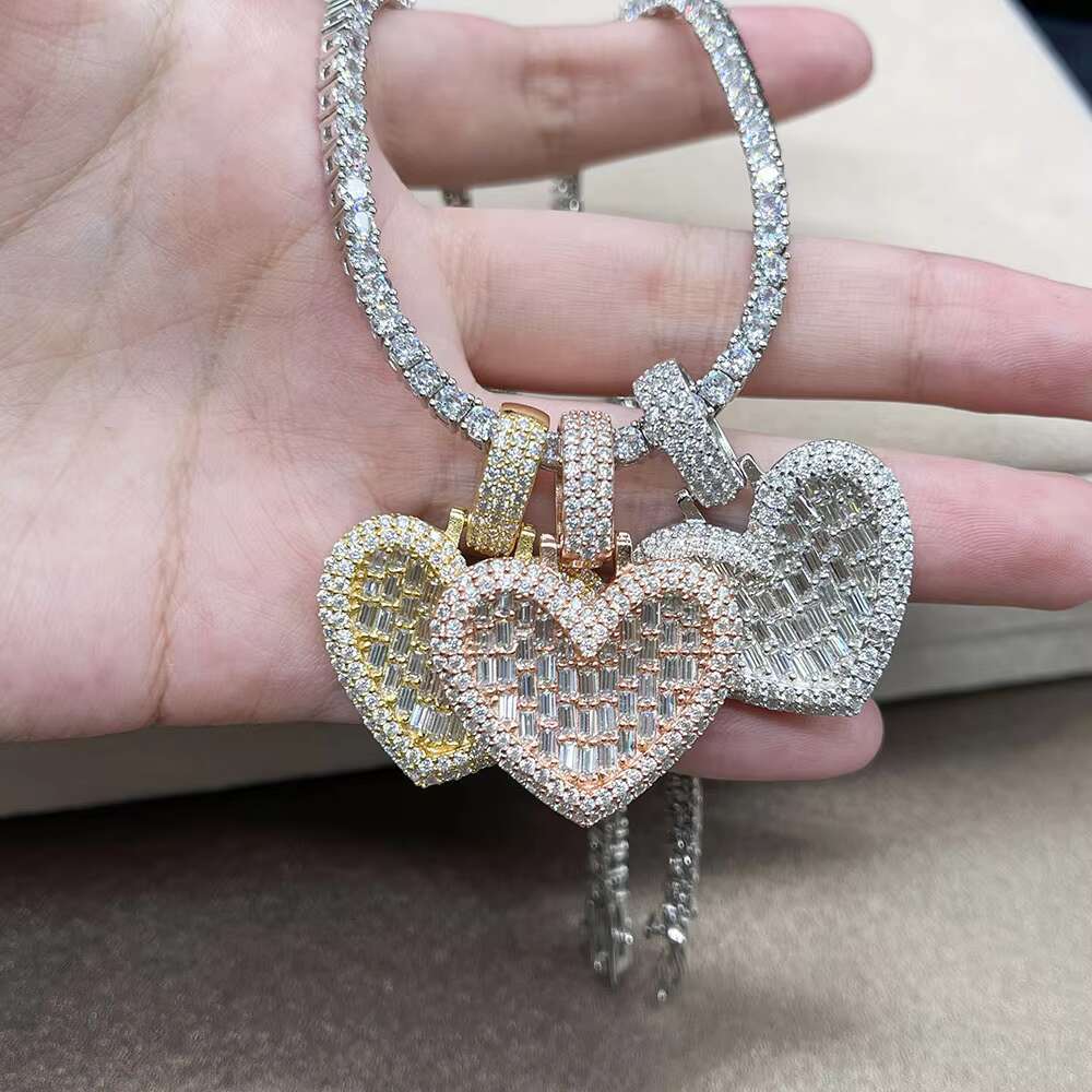 925 Sterling Silver Iced Out Moissanite Jewelry Vvs1 Diamond Moissanite Pendant Necklaces for Men Women