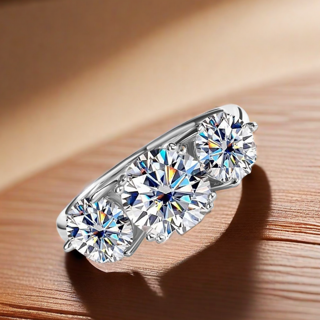 D-color VVS1 4CT Moissanite band Ring, S925 sterling silver Tricolor Lucky God ring, unique and high-end, light luxury and fashionable band ring