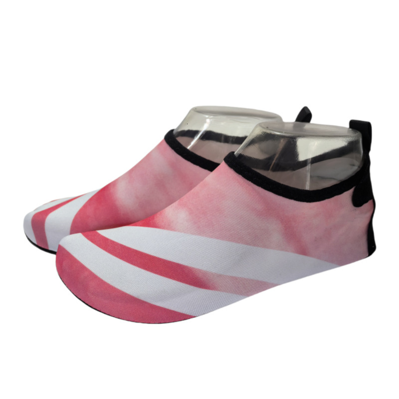 Boys and girls beach socks water park wading river tracking swimming soft shoes designer anti slip and non slip barefoot tight shoes