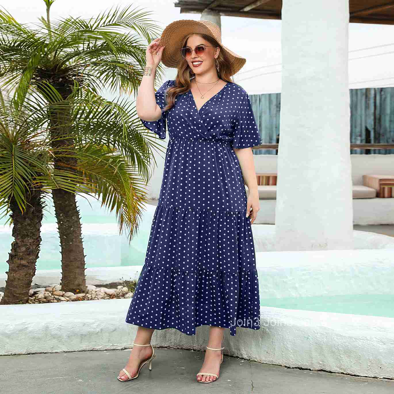 2025 Summer New Product Plus Size Womens Plus Size Polka Dot Casual Vacation Dress V-neck Elegant Large Swing Mid Length Skirt
