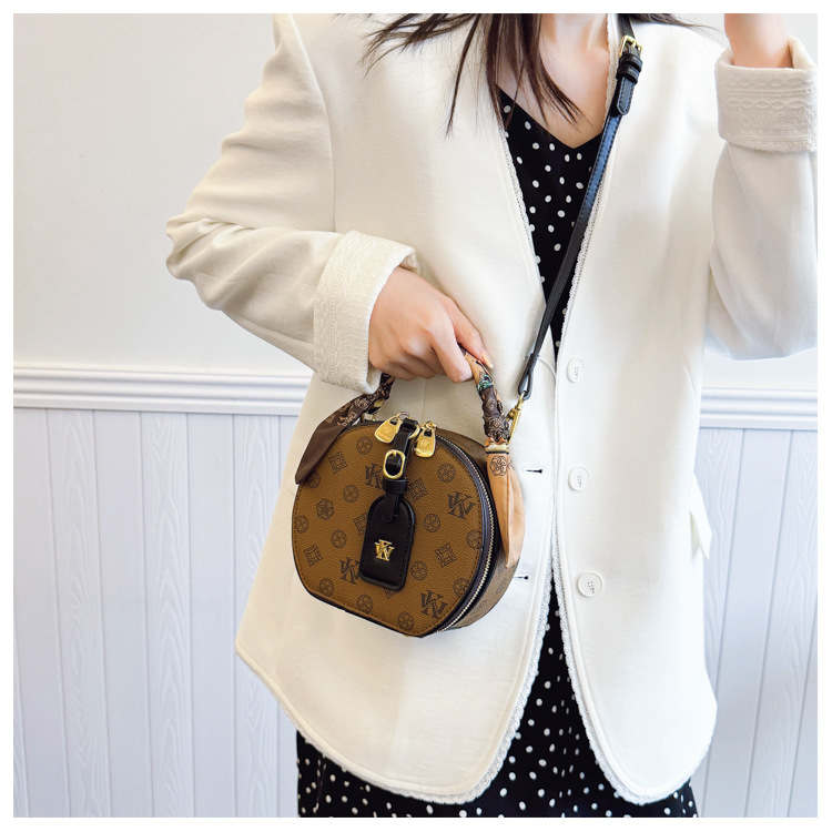 New Fashion Design Crossbody Bag for Women, Senior Handbag and Wallet 2025 Women's Versatile Trendy Bag Designer Shoulder Bag