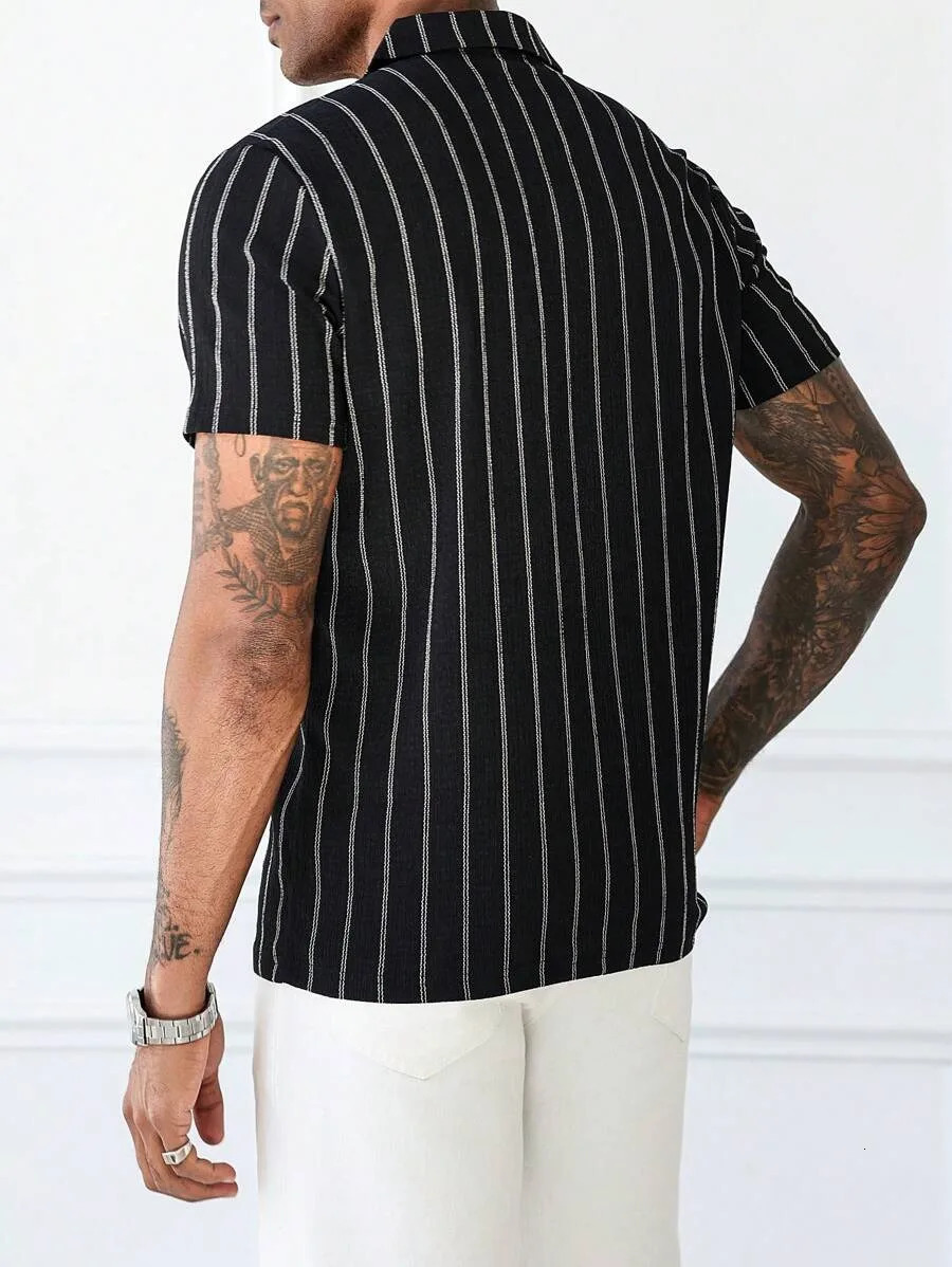 Mens summer casual and fashionable polo shirt is durable suitable for any occasion made of lightweight breathable fabric 250506Z